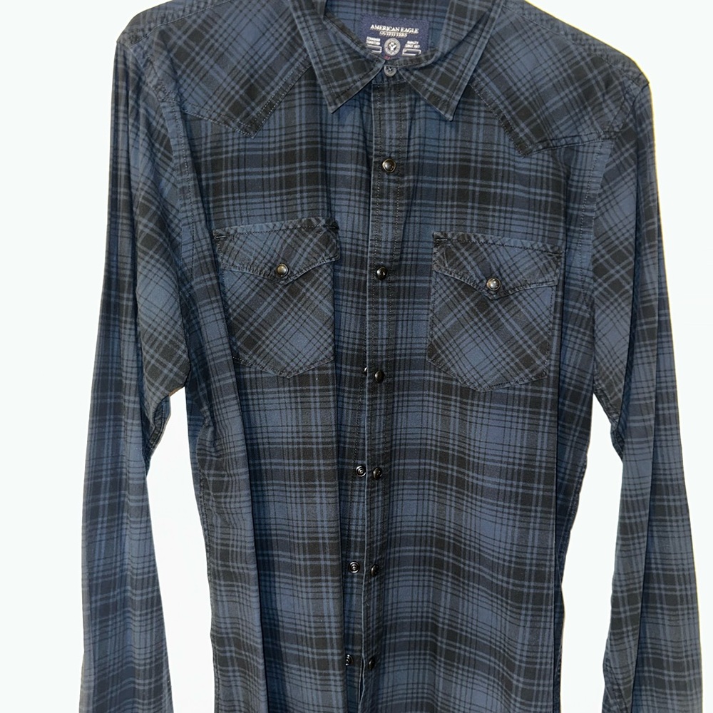 American Eagle Outfitters Navy Plaid Button Down Shirt